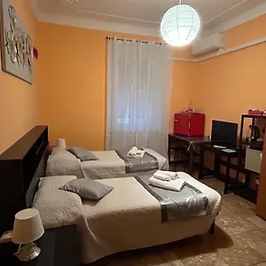 A Casa Di Lou Bed & Breakfast Genova